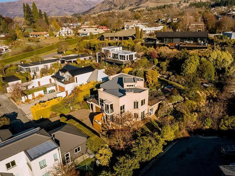 Lake View Villa Wanaka Exterior photo