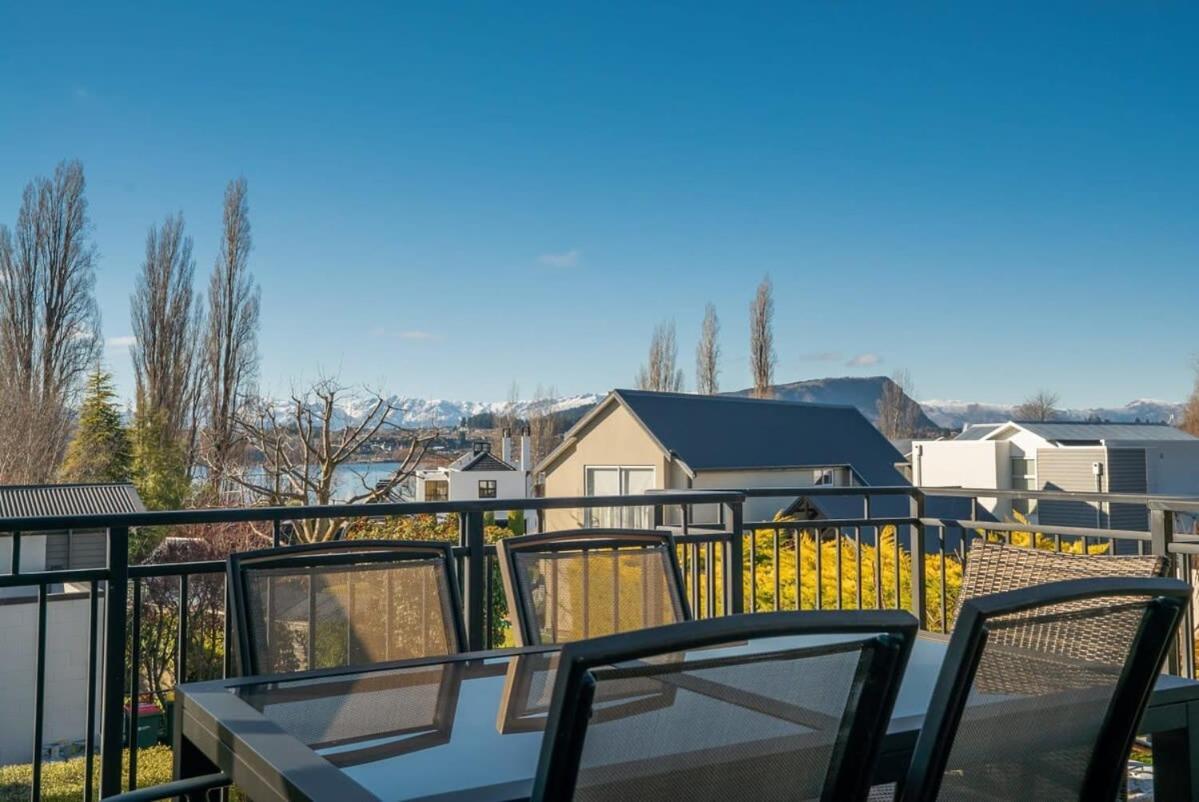 Lake View Villa Wanaka Exterior photo